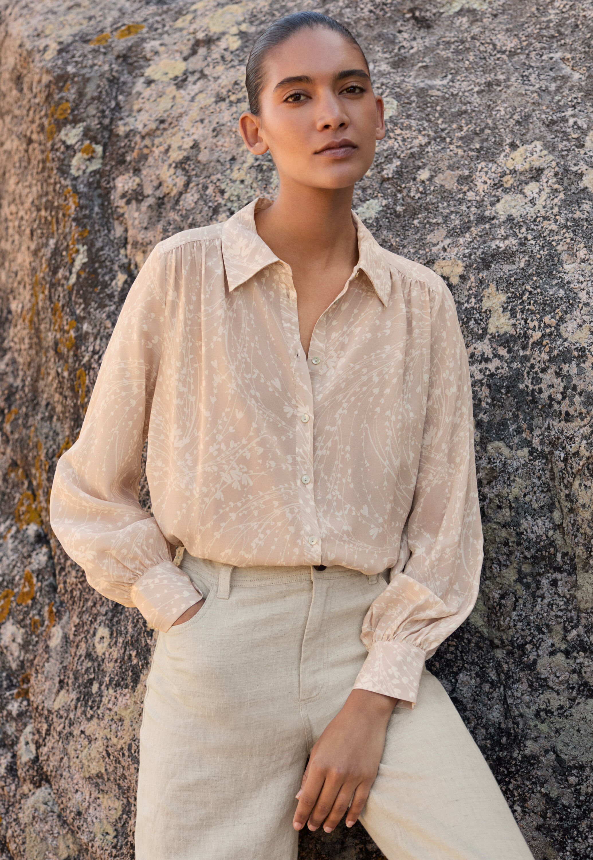 Kleid mit Peplum-Saum