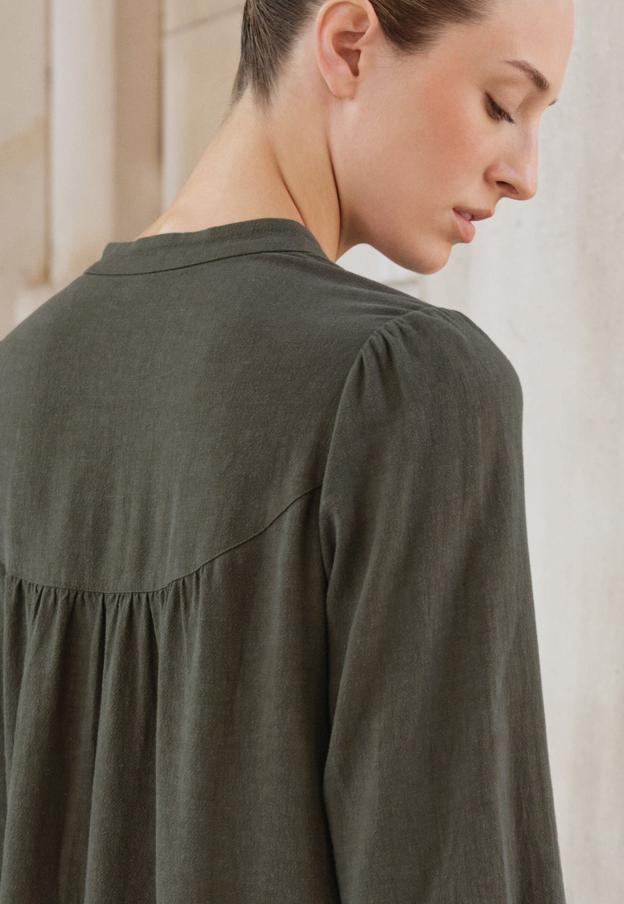 Kleid mit Frontfalten