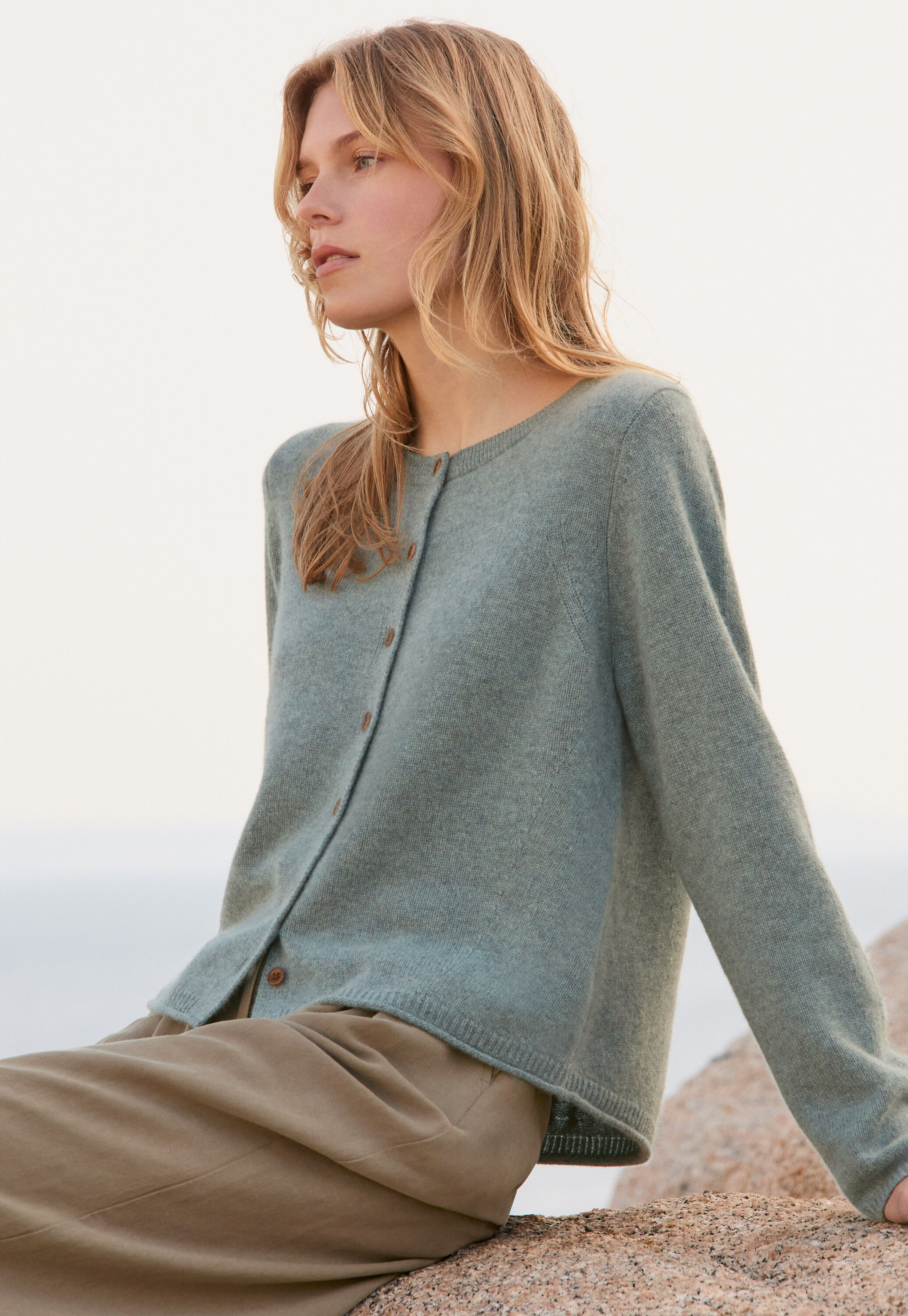 Durchgekn&ouml;pfter Pullover