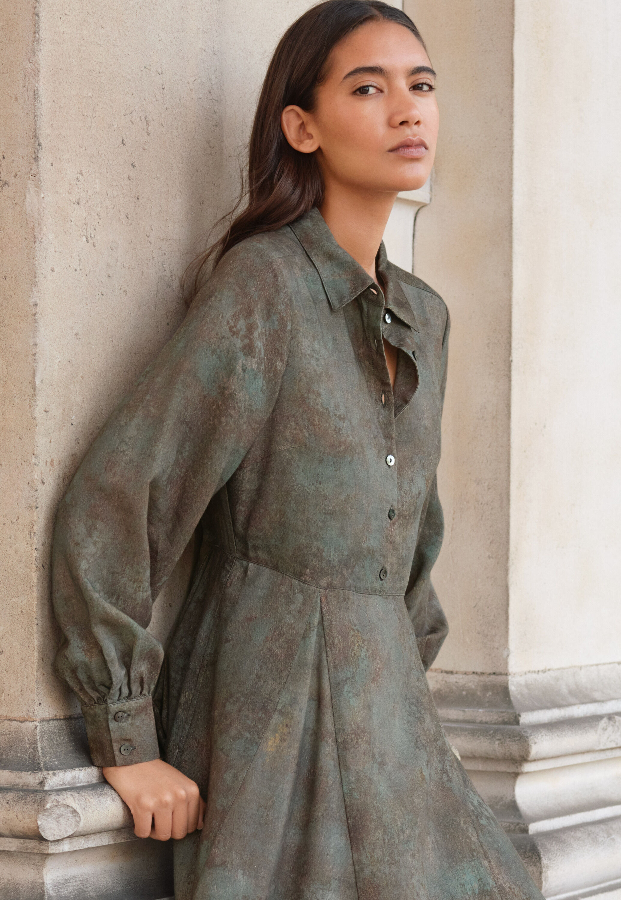 Kleid mit ausgestelltem Saum