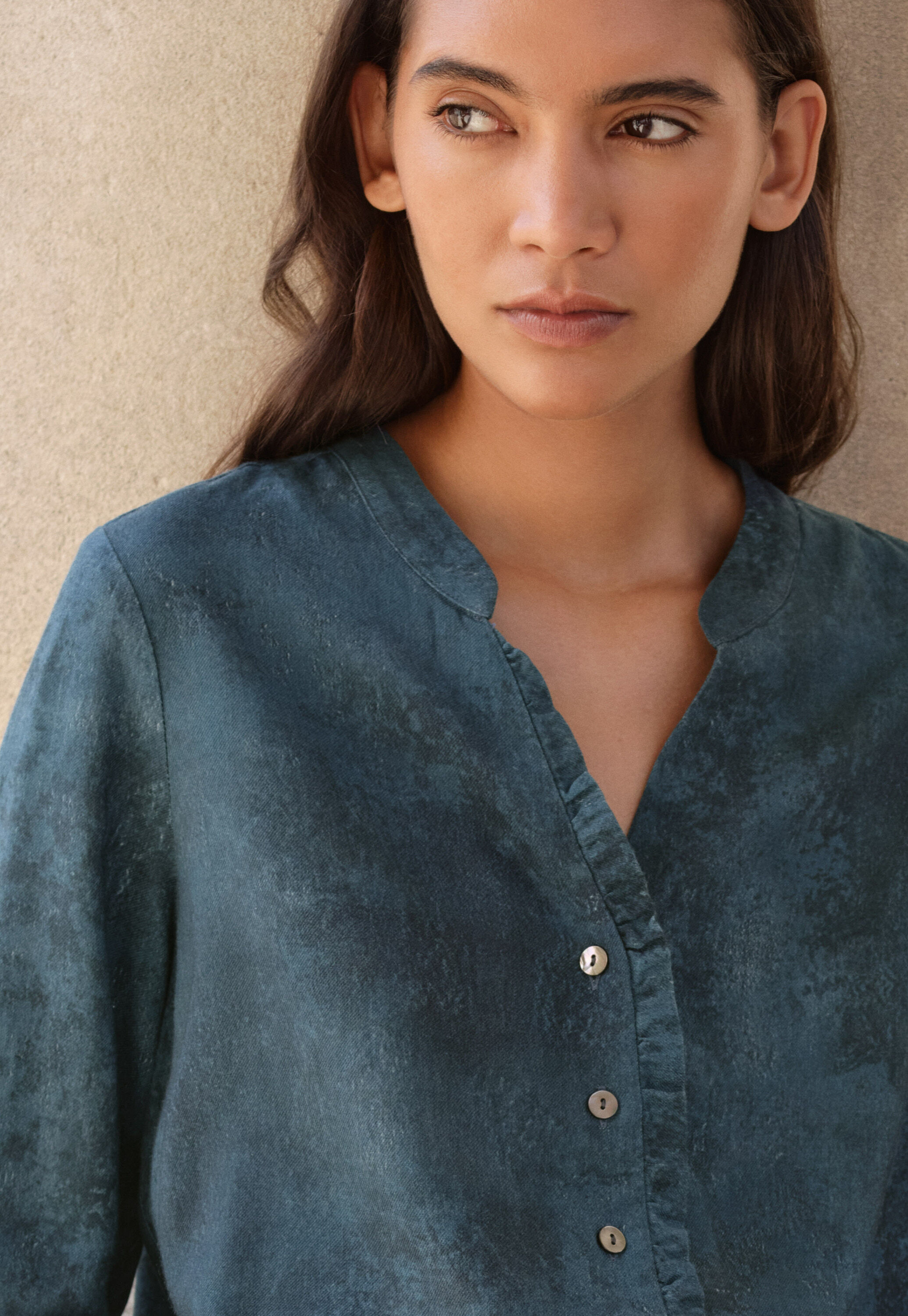 Bluse mit R&uuml;schendetail