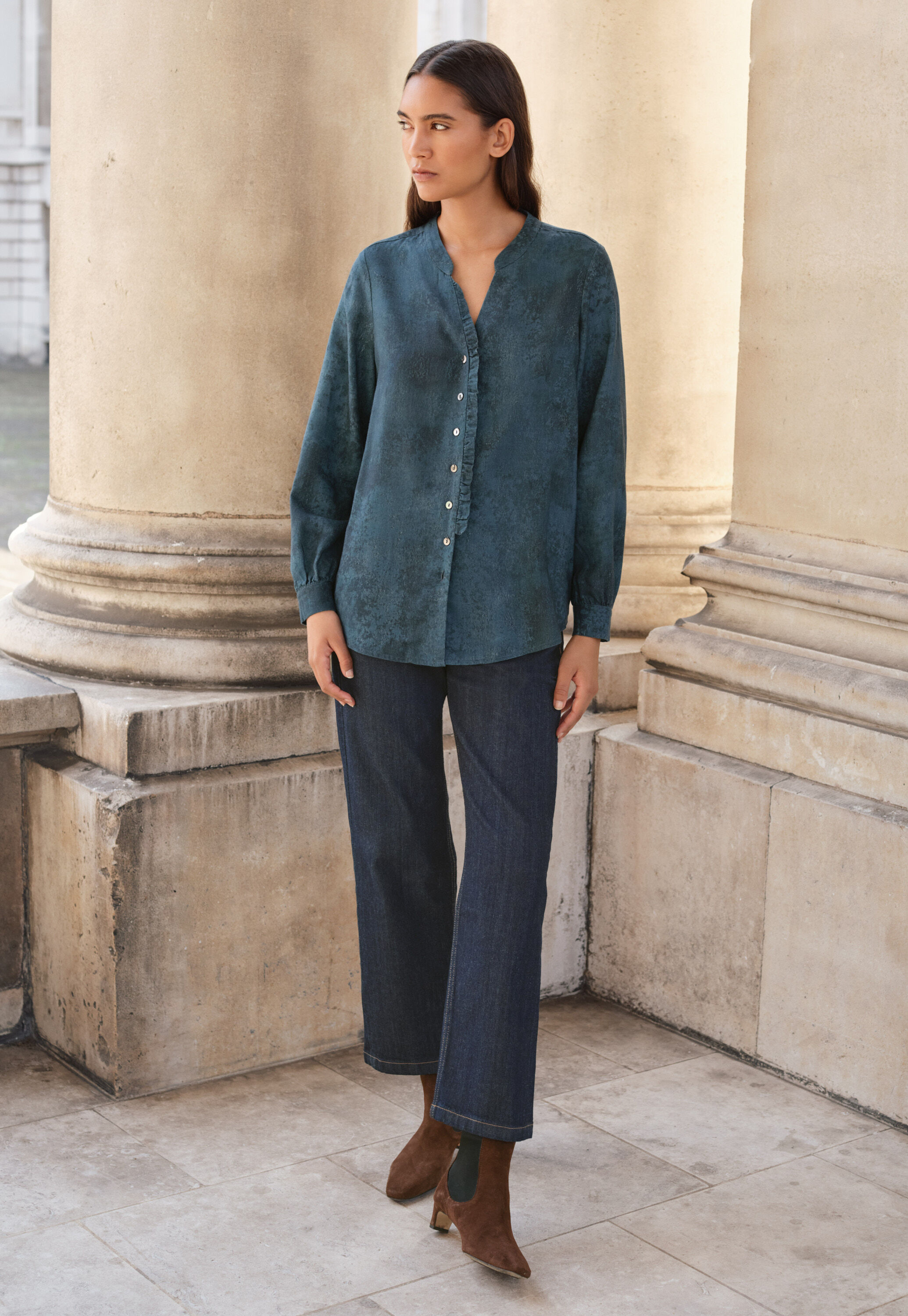 Bluse mit R&uuml;schendetail