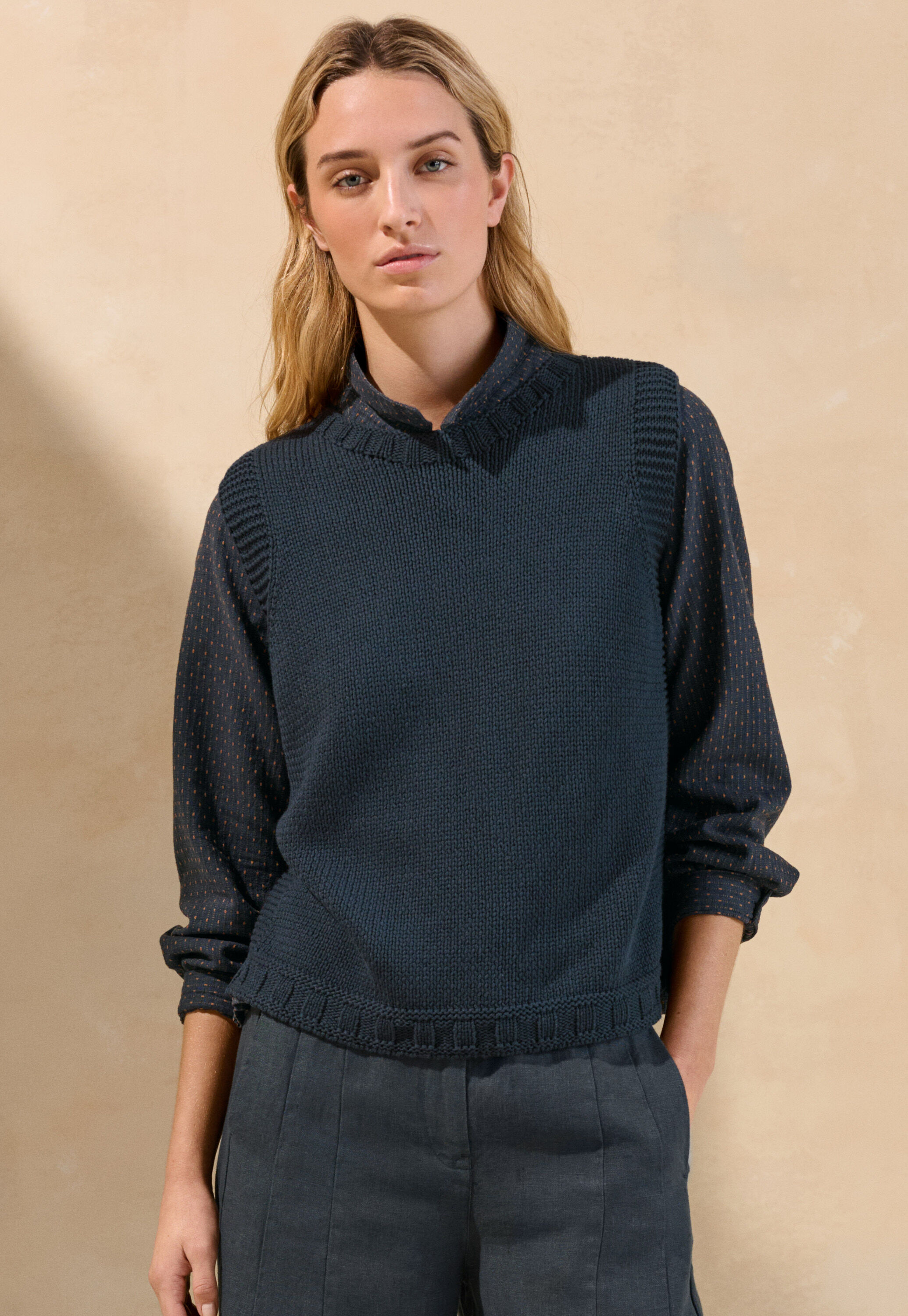 &Auml;rmelloser Pullover