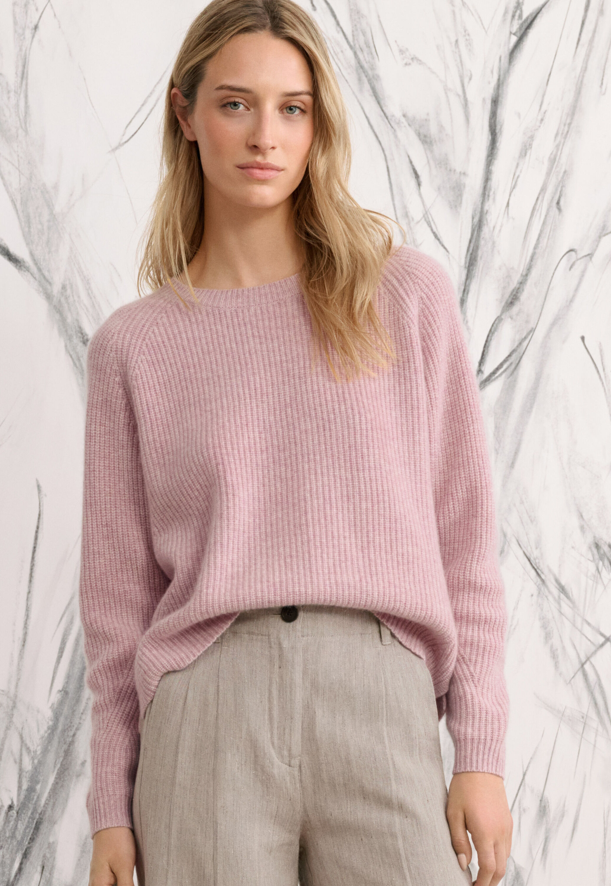 Gerippter Pullover mit Rundhalsausschnitt