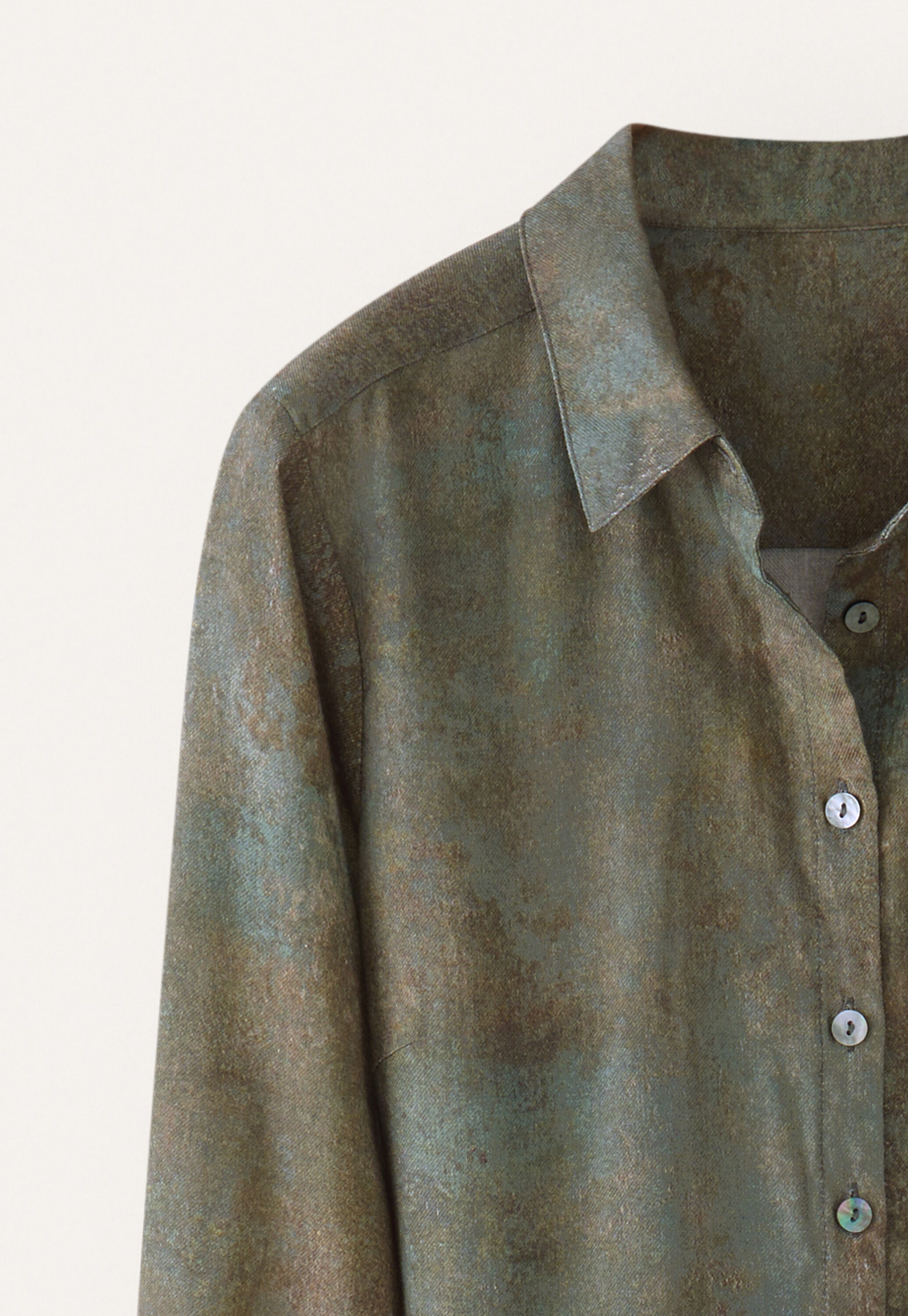 Kleid mit ausgestelltem Saum