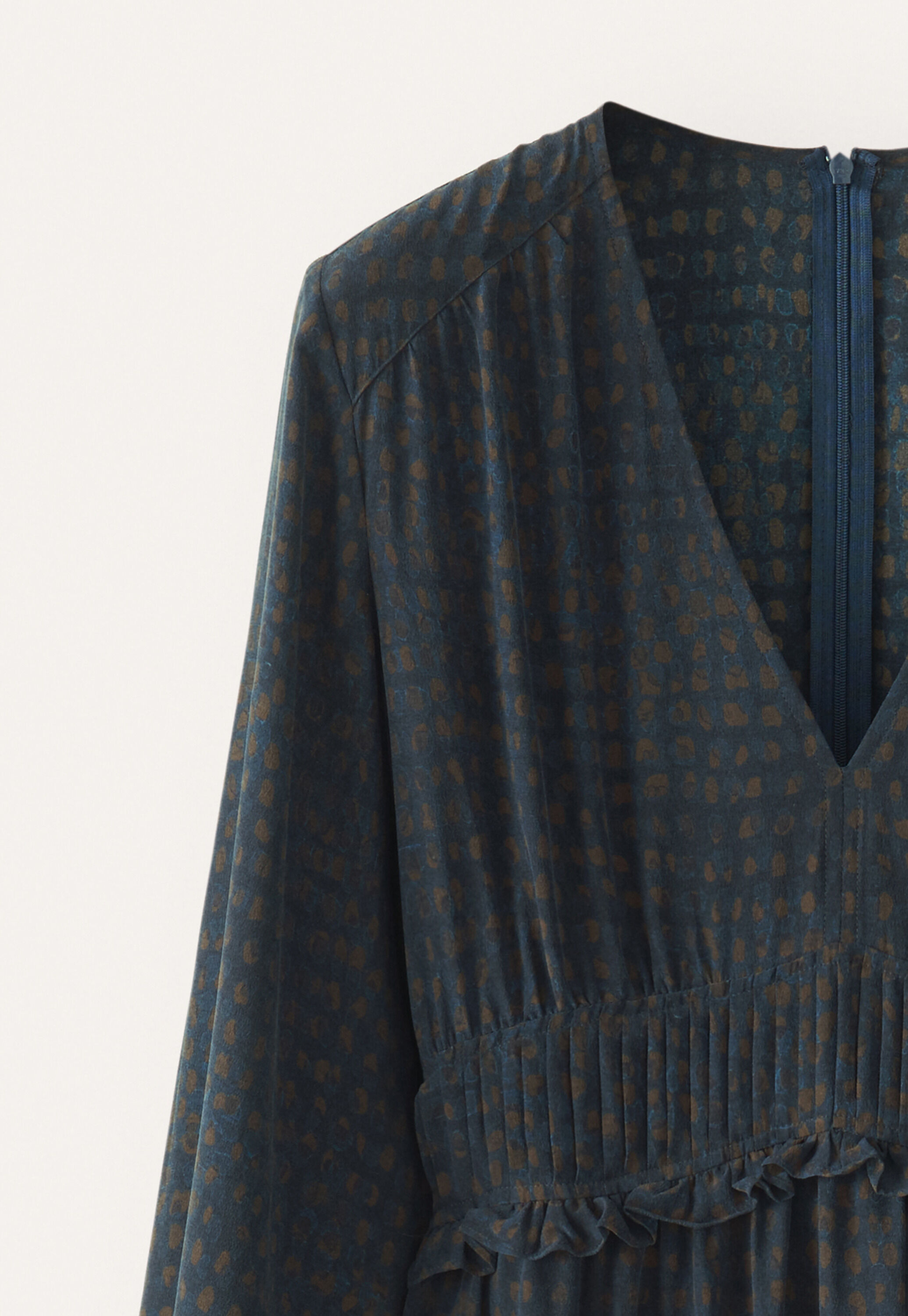 Kleid mit Faltendetail