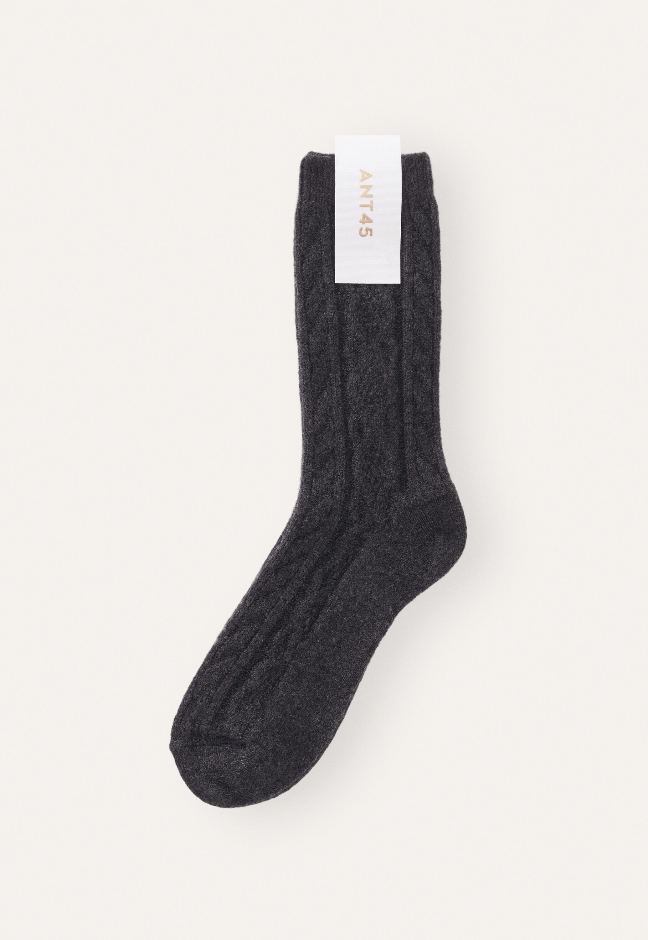 Socken mit Zopfmuster