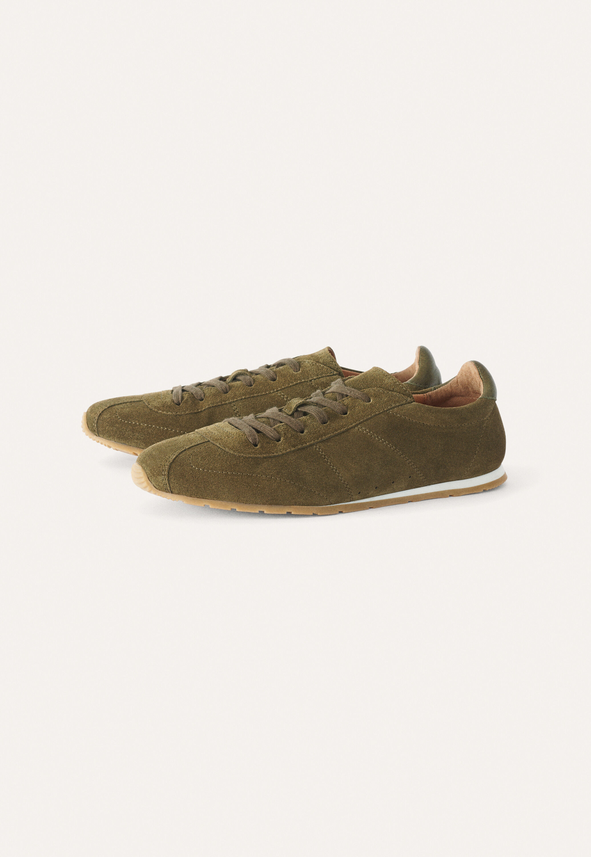 Schn&uuml;r-Sneaker