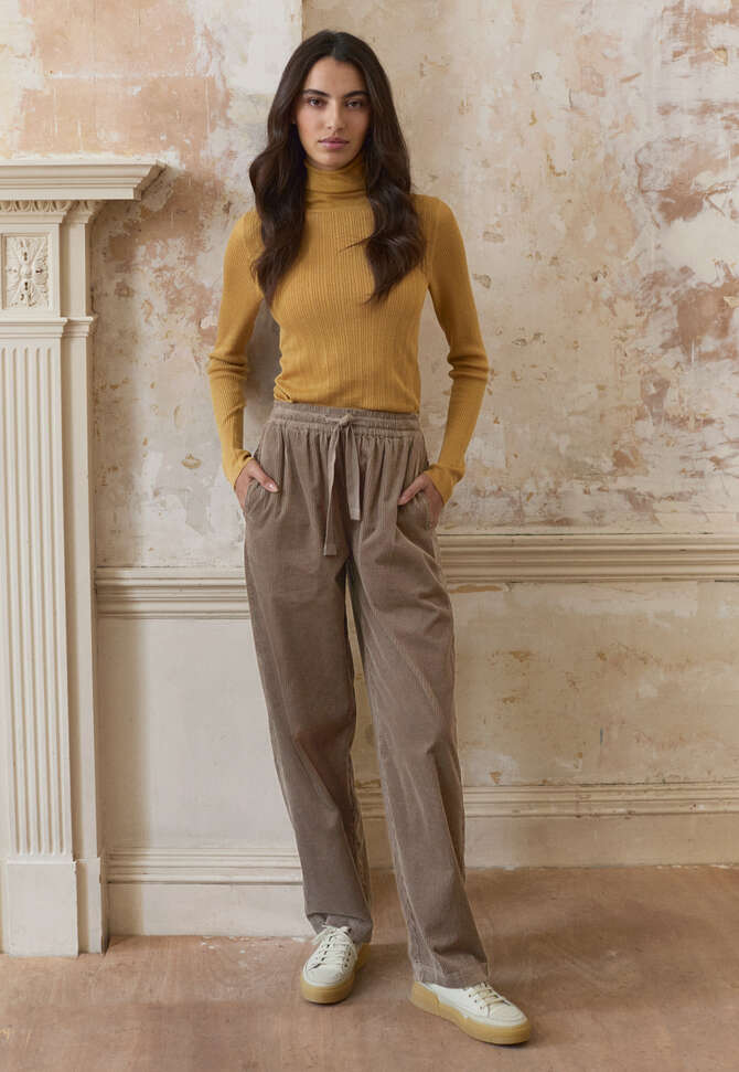 Hose mit Gummizug, Taupe-Braun, completeTheLook